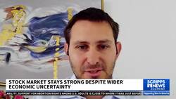 Stock market stays strong despite wider economic uncertainty News Clip