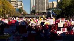 Thousands rally to support Alberta teachers News Clip