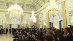 CLEAN : Macron hails frank talks with Putin in Russia News Clip