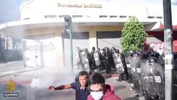 Guatemala: Hundreds of protesters storm Congress building News Clip