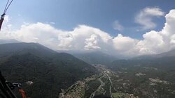 climbing in thermal paragliding Stock Footage