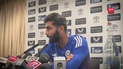 Jasprit Bumrah and Joe Root react to the Dukes ball drama at Lord's | IND vs ENG News Clip