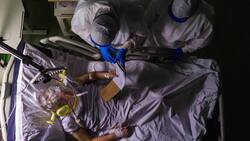 Italian doctor fights coronavirus to save lives Instructional Video