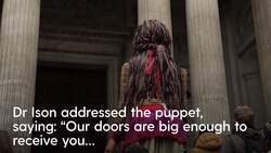 A giant puppet of a Syrian child refugee arrives at St Paul’s Cathedral News Clip