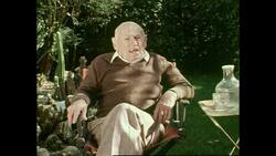 They Made News, Part 1 - Sam Greenwald talks of Paramount photojournalism competition and Howard Winner talks of Prohibition police raid Stock Footage