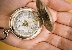 How to use a compass Instructional Video