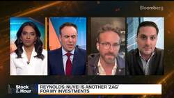 Ryan Reynolds on Fintech Investing, Soccer, Social Media News Clip