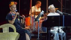 VOICED : Murió el ícono del bolero Armando Manzanero por covid-19 News Clip