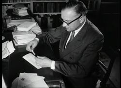 Universal Newsreel Instructional Video