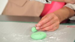How to Make a Fondant Turtle Instructional Video