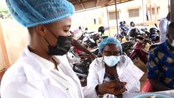 CLEAN : Togolese rush to get vaccine as Covid-19 pass launches News Clip