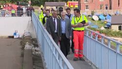 Jeremy Corbyn visits Whaley Bridge News Clip