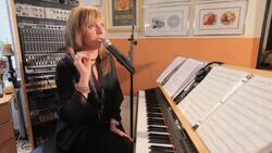 How to Sing like Katy Perry Instructional Video