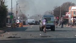 CLEAN : South Africa: violence and looting in KwaZulu-Natal and Johannesburg News Clip