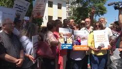 CLEAN : Rally in support of Moroccan journalist accused of illegal abortion News Clip