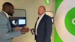 How do Quebec’s new bottle deposit centres work? Instructional Video