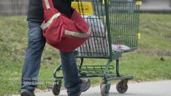 Mirabel, Que., flyer bylaw leads to legal challenge News Clip