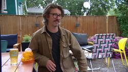 Regina restaurants go to war with wasps Instructional Video