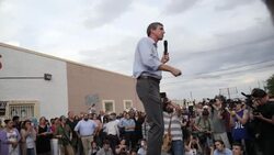 Beto O' Rourke makes a speech at El Paso vigil News Clip