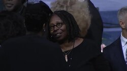 Guests gather inside temple in Detroit for Aretha's funeral Instructional Video