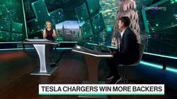 GM Board Member Weighs In on Tesla EV Charging Network News Clip