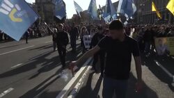 CLEAN : Thousands protest in Ukraine against a troop pullback News Clip