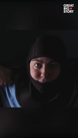 Polar diving, Lisa Kelly's chilling adventures Instructional Video