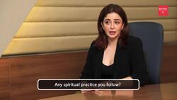 Nehha Pendse: I was a vegetarian but due to health issues, had to start eating eggs and chicken News Clip