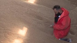 CLEAN : Ukrainian grain vessels undergo inspections in Istanbul News Clip