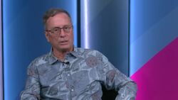 Summer McIntosh is 'plowing the way' in Canadian swimming News Clip