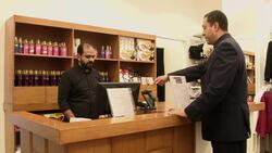 Retailers embrace US Christmas shopping event Instructional Video