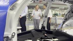 Rishi Sunak and Jeremy Hunt visit Nissan plant Sunderland News Clip