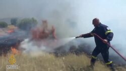 Authorities order evacuations as wildfires rage near Athens News Clip