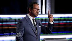 Liberals fight back after Legault’s Conservative endorsement News Clip