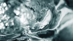 Why Are Some Ice Cubes Cloudy While Others Are Clear? Instructional Video