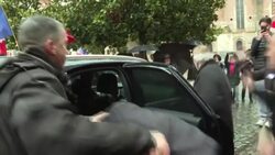 CLEAN : French presidential election: Zemmour gets an egg on his head News Clip