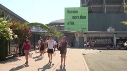 CLEAN : US Open fans await for Serena Williams last game News Clip