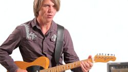 How to Bend Strings in Country Guitar Instructional Video