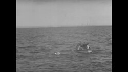 1954 in Sports: 16 year-old Marilyn Bell becomes the first swimmer to cross Lake Ontario News Clip