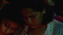 Una vigilia reúne a cientos de venezolanos por los muertos en enfrentamientos  Instructional Video