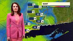 Saugatuck rowing club scull boats carrying 27 students, 2 adults capsize on Compo Beach in Westport News Clip