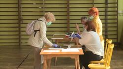 CLEAN : Poland votes in tight presidential election News Clip