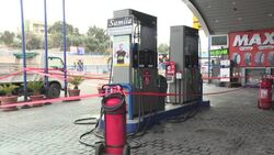 CLEAN : Lebanon petrol stations start strike News Clip