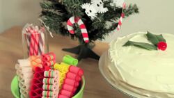 How to Decorate a Christmas Cake Instructional Video