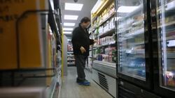 Food Bank donations dry up as cost of living rises News Clip