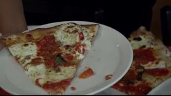 Susan Sarandon, public advocate work in Dumbo restaurant to shine light on ‘One Fair Wage’ mission News Clip