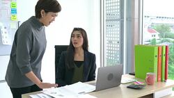 Asian manager female pressured to businesswoman. Handle poor employee performance at work like a professional. concept of business unsuccessful and handle poor employee performance. Stock Footage