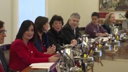 CLEAN : Spain's new coalition government holds first cabinet meeting News Clip