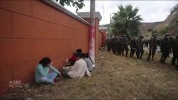 Guatemalan security forces try to beat back U.S.-bound migrants News Clip
