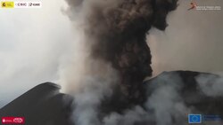 Spain's La Palma volcano continues to erupt News Clip